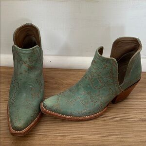 Ariat Dixon Booties